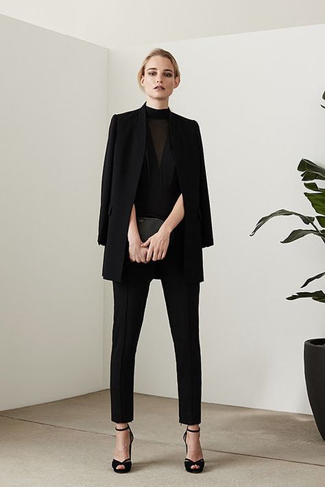 REISS SS17 Womenswear Lookbook Look 21 Black Jumpsuit With Blazer, Jumpsuit With Blazer, Outfit Elegant, Blazer Outfits For Women, Zara Blazer, Trendy Fashion Outfits, All Black Outfit, Mode Inspo, Blazer Outfits