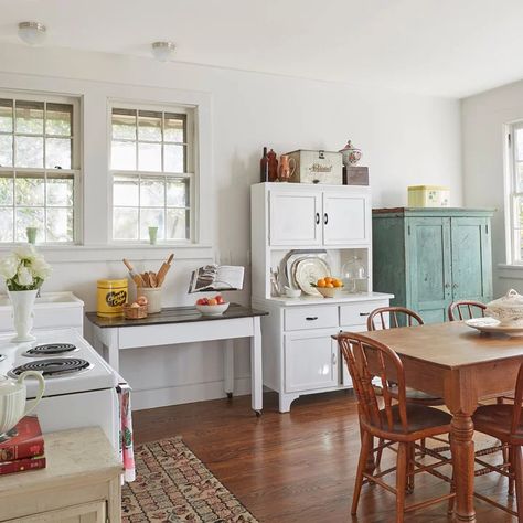 Hoosier Cabinet - Photos & Ideas | Houzz Mauve Paint, Hoosier Cabinets, Hoosier Cabinet, Window Glass, Cabinets For Sale, Cabinet Decor, Back To Life, Photos Ideas, Kitchen Organization