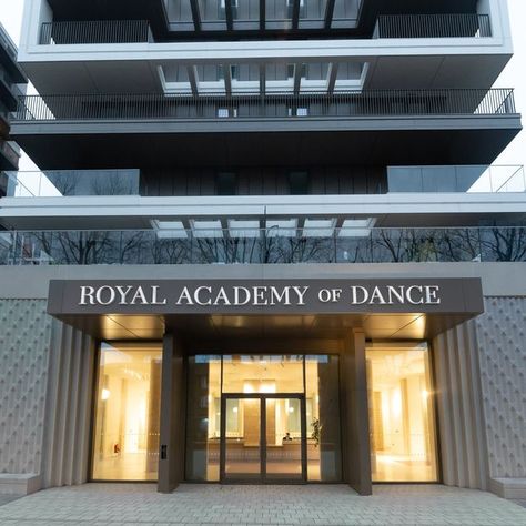 Royal Academy of Dance on Instagram: "In London next week? Take a tour of our global RAD headquarters on 30 November. You will see our new training facilities for students and teachers as well as artworks around the building related to RAD's history and development. Follow the link in our bio to find out more." Ballet Academy, 30 November, Dance Academy, Training Academy, Royal Ballet, London Life, The Building, Next Week, In London