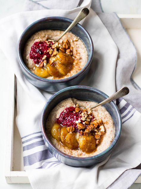 Creamy quinoa porridge made with flaxseed and soft quinoa flakes - this healthy breakfast recipe cooks in 3 minutes and is so deliciously thick! #quinoaporridge #glutenfree #healthybreakfast #veganfriendly Easy Porridge Recipes, Creamy Quinoa, Quinoa Flakes, Quinoa Porridge, Healthy Breakfast Recipe, Porridge Recipes, Flaxseed, Breakfast Recipe, Vegan Breakfast Recipes