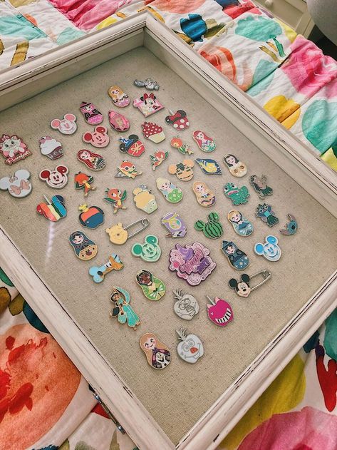 Disney Pin trading collection Disney Pin Display, Disneyland Pins, Disney Pin Trading, Disney College, Costume Disney, Pin Ideas, Disney Rooms, Disney Home Decor, Disney Decor