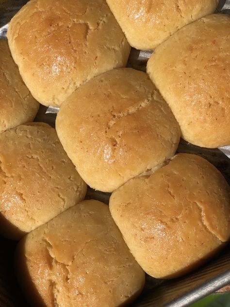 Gluten Free Yeast Rolls, Gluten Free Bread Machine, Hawaiian Bread, Homemade Gluten Free Bread, Gluten Free Pretzels, Hawaiian Sweet Rolls, Going Gluten Free, Pretzels Recipe, Gf Bread