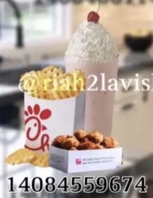 Chick Fil A Bloxburg Build, Mcdonalds Menu Code Bloxburg, Bloxburg Burger Menu Decals, Bloxburg Chick Fil A Decal Codes, Bloxburg Chick Fil A, Chick Fil A Decal Bloxburg, Mcdonald’s Bloxburg, Fast Food Decals Bloxburg, Bloxburg Restaurant