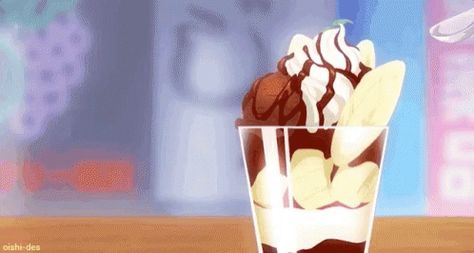 Food Gifs, Ice Cream Videos, Food Wallpapers, Japanese Food Illustration, Anime Bento, Anime Hands, Ice Cream Day, Cute Food Art, Anime Gifs