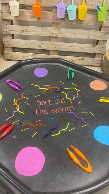 Maths Sorting Activities Eyfs, Sorting Activities Eyfs, Super Worm Activities, Worm Activities For Toddlers, Mini Beasts Activities Preschool, Super Worm Activities Eyfs, Eyfs Minibeasts Activities, Mini Beast Activities Eyfs, Worm Activities For Kids