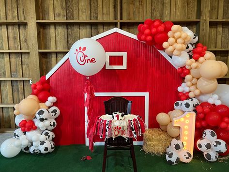 Chik Fil A Party, Chick Fil A First Birthday Party, Chick Fil A Birthday Party Theme, Emma Marie, Sibling Birthday Parties, Farm Themed Birthday Party, Cow Birthday, Chick Fil A, Baby Party