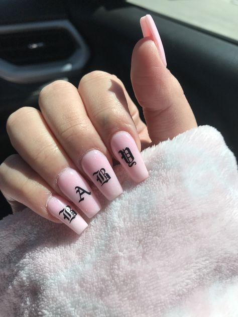 Nails With Names On Them, Old English Nails, Star Nail Art, Nail Art Stickers Decals, Baby Nails, Acrylic Designs, Star Nails, Girls Nails, Beautiful Nail Designs