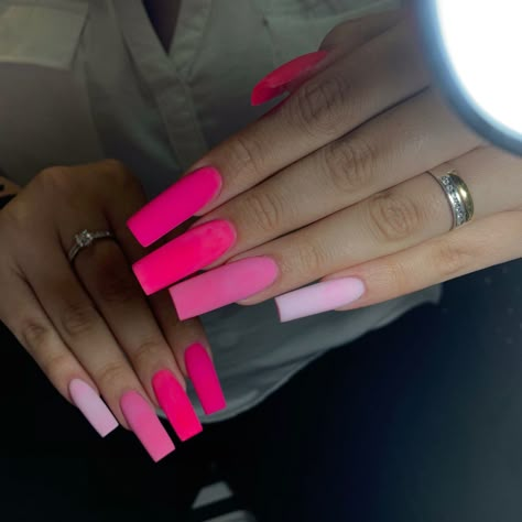 Different Tones Of Pink Nails, 5 Shades Of Pink Nails Acrylic, Triple Pink Nails, Dark Pink Matte Nails, All Shades Of Pink Nails, Shades Of Pink For Nails, Hot Pink Medium Nails, Different Shade Pink Nails, Light To Dark Pink Nails