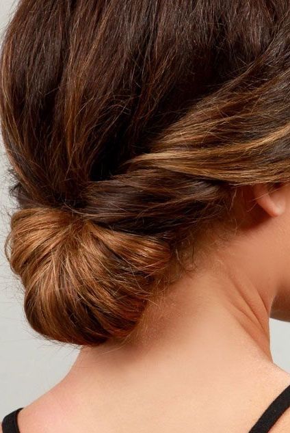 Simple Prom Hair Mid Length, Easy Wedding Hairstyles For Fine Hair, Simple Updo Fine Hair, Fine Straight Hair Updo, Updos For Fine Straight Hair, Elegant Hairstyles For Thinner Hair, 5 Minute Updos For Medium Hair, Easy Up Dos For Fine Medium Hair, Medium Fine Hair Updo