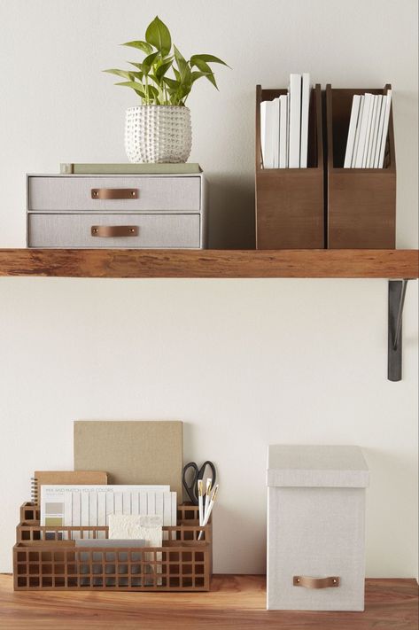 Office Counter Organization, Realtor Desk Organization, How To Organize Desk At Home, Simple Office Organization, Neutral Desk Organization, Desk Shelves Aesthetic, Home Office Shelf Organization, Minimalist Office Organization, Aesthetic Office Storage