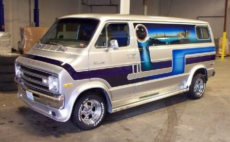 Would you cruise this custom van or would it feel a little too creepy? #Dodge, #Van Customised Vans, Old School Vans, Dodge Van, Vans Top, Home On Wheels, Day Van, Classic Vans, Cool Vans, Dodge Trucks