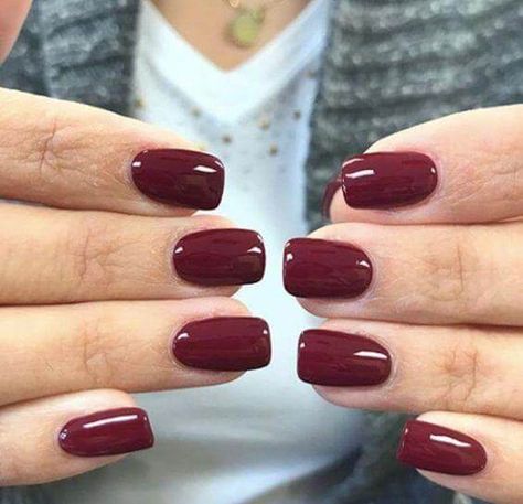 Uñas Color Vino Decoradas【Ideas para Inspirarte 2020】 Nail Polish Colors Winter, Fall Nail Polish, Dark Red Nails, Red Nail Polish, Red Nail Designs, Best Nail Polish, Super Nails, Red Nail, Ideas Nails