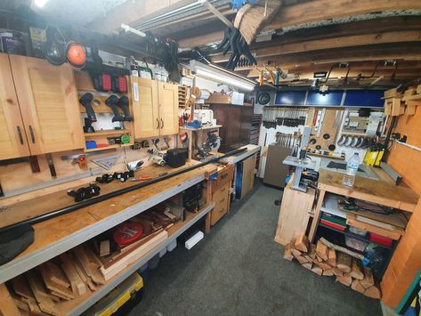 Uk single garage workshop Single Garage Workshop, Single Garage, Workshop Layout, Barn Workshop, Garage Work Bench, Workshop Ideas, Work Bench, Garage Ideas, Garage Workshop