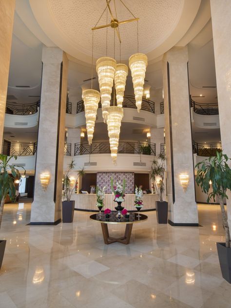 Grand Mogador CITY CENTER - Hotel in Casablanca | Mogador Hotels Casablanca Monte Carlo, Berber Lodge Marrakech, Hotel Casablanca, Marriott Mena House Cairo, Aman Hotel Morocco, Casablanca Hotel, Tea Lounge, City Center, Executive Room