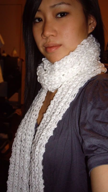 Just what I've been looking for!  Making this! Loose Knit Scarf Pattern, Loose Knit Scarf, Knitted Cowls, Knit Scarfs, Knit Embroidery, Knitting Scarves, Lacy Scarf, Knitted Cowl Scarves, Knitted Scarves