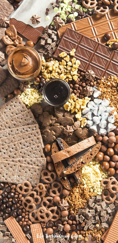 Vegan Mezze, Dessert Charcuterie Board Ideas, Chocolate Charcuterie Board, Chocolate Charcuterie, Graze Board, Shower Snacks, Dessert Charcuterie Board, Snack Boards, Dessert Charcuterie