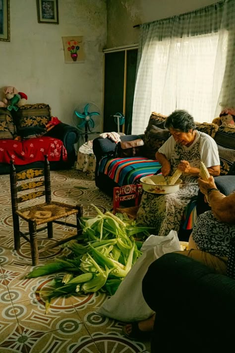 Inside A Mexican Home in Morelos, Mexico. 2024. Rocio Rivera Photography Mexico Photography Culture, 70s Mexico Aesthetic, Mexican Cleaning Aesthetic, Latin Artists Aesthetic, Mexican Vision Board, Mexican Culture Photography, 90s Mexican Aesthetic, Old Mexico Aesthetic, Vintage Mexican Aesthetic