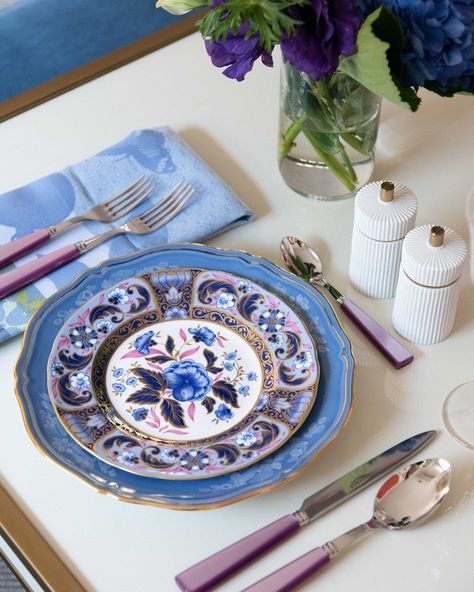 salt and peppers here . . . . . . #blueprinttablescapes #blue #purple #moody #saltandpepper #thursday #dallas #taptoshop #comeshop #welcomein #detailshot #amazing #tablescapes #blueprintstore #blueprintdallas #blueprint Colorful Tablescapes, Italian Dinnerware, Purple Plates, Richard Ginori, Royal Crown Derby, China Patterns, Blue Plates, Flatware Set, Print Store