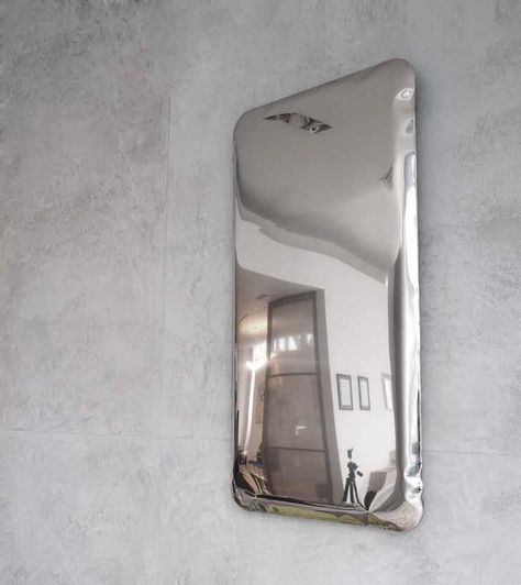 Vincenzo De Cotiis, Mirror Texture, Steel Wall Art, Geometric Mirror, Simple Geometric Designs, Mirror Collection, Big Mirror, Vintage Inspired Art, Unique Mirrors