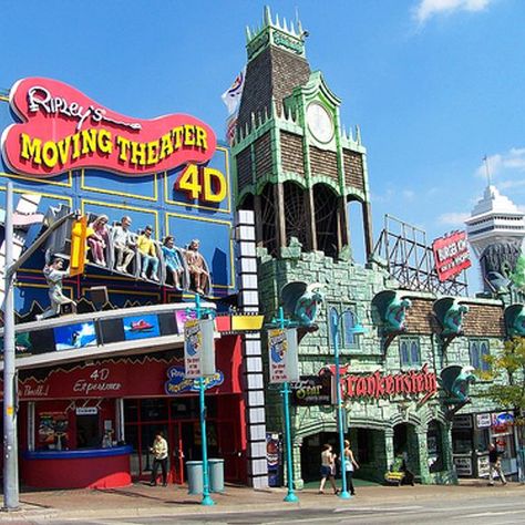 Clifton Hill – Niagara Falls, Ontario - Atlas Obscura Clifton Hill Niagara Falls, Clifton Hill, Niagara Falls Ontario, Canada Ontario, Niagara Falls Canada, Atlas Obscura, Wax Museum, Guinness World Records, Tourist Trap