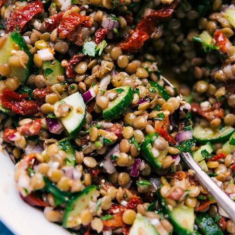 Lentil Salad (BEST Lemon Dressing!) - Chelsea's Messy Apron Lentil Salad Recipes, Canned Lentils, Chelsea's Messy Apron, Dried Lentils, Weekday Meals, Lemon Vinaigrette, Green Lentils, Lentil Salad, Balsamic Vinaigrette