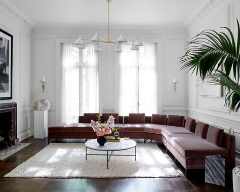 5 Reasons Why American Modernist Paul McCobb’s Designs Are Relevant Once Again - Dwell Living Room Coffee Tables, Paul Mccobb, Modular Furniture, Modular Sectional, Shaker Style, Burled Wood, Wood Accents, Contemporary Interior, White Marble