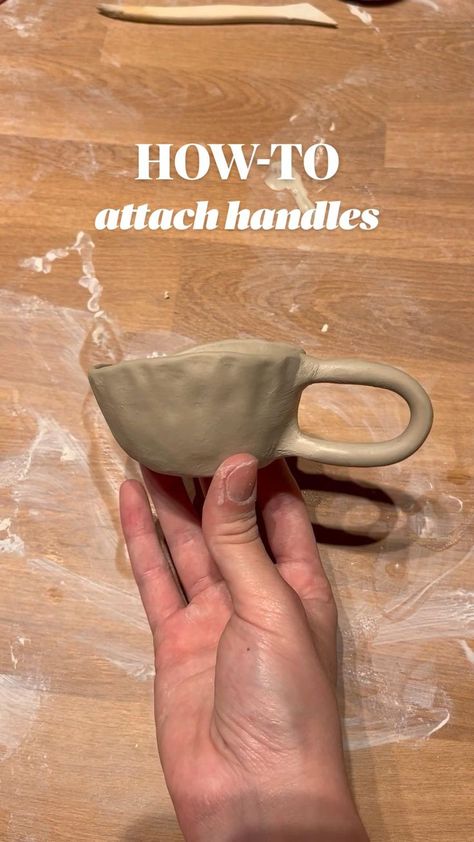 Beginner Pottery Ideas Wheel, Clay Mug Ideas Aesthetic, At Home Ceramics, Learning Ceramics, Easy Pottery Ideas For Beginners, Beginner Clay Projects, Ceramics At Home, At Home Pottery, Pottery Training