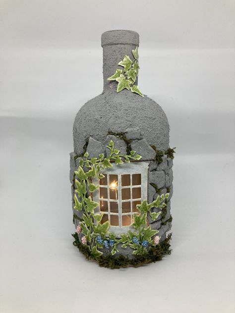 Bottle Art Ideas Paint, Air Dry Clay Glass Bottle, Clay Bottle Art Ideas Easy, Bottle With Clay Art, Glass Bottles Art With Clay, Bottle Art Using Clay, Beer Bottle Art, Clay Fairy House Bottle, Glass Bottles Decoration