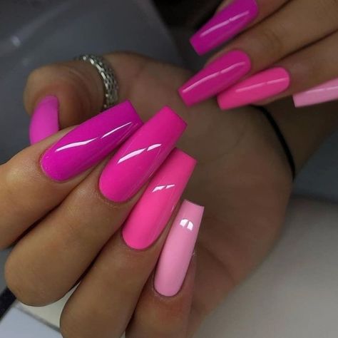 Barbie Pink Nails, Bright Pink Nails, Pink Ombre Nails, Hot Pink Nails, Nails Polish, Nail Swag, Pink Nail, Summer Nails Colors, Pink Acrylic Nails