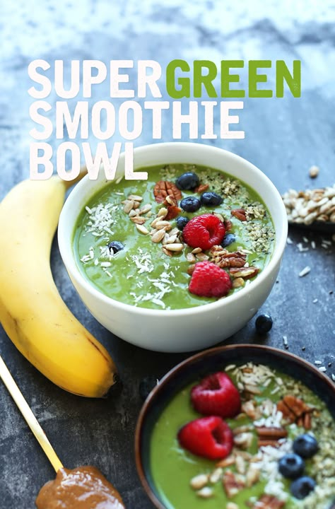 Smoothie Bowl Vegan, Tropical Breakfast, Chocolate Quinoa, Super Green Smoothie, Smoothies Vegan, Menu Sarapan Sehat, Breakfast Smoothie Bowl, Green Smoothie Bowl, Resep Smoothie