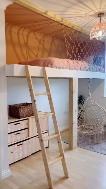 Before & After Transformations on Instagram: "DIY Loft bed by @the_little_pink_nest 🛏️ ______________ #beforeandafter #home #architectures #design #decoration #architect #homedecor #architecturaldigest #traditionalhome #luxuryhome #luxuryhomes #homemade #exteriordesign #new #renovation #dreamhome #graphicdesign #beautifulhomes #homedecor #beforecraft #designbuild" Secret Loft Bed, Diy Bunk Bed With Desk Underneath, Turn Bed Into Loft Bed, Diy Double Loft Beds For Small Rooms, Loft Bed In Closet, Floating Loft Bed Diy, Diy Double Loft Bed, Easy Loft Bed Diy, Loft Bed Boys Room