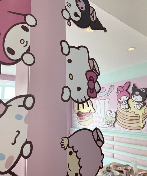 Sanrio Classroom Theme, Sanrio Birthday, Hello Kitty Birthday Theme, Hello Kitty Decorations, Hello Kitty Room Decor, Diy Hello Kitty, Hello Kitty Gifts, Hello Kitty Birthday Party, Hello Kitty Baby