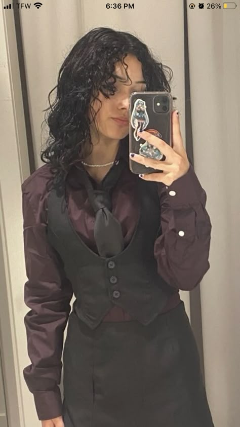 Woman In Suit, Dad Sneakers, Prom Outfits, Be Real, Fashion Mistakes, Mode Inspo, Formal Outfit, Fancy Outfits, Dream Clothes