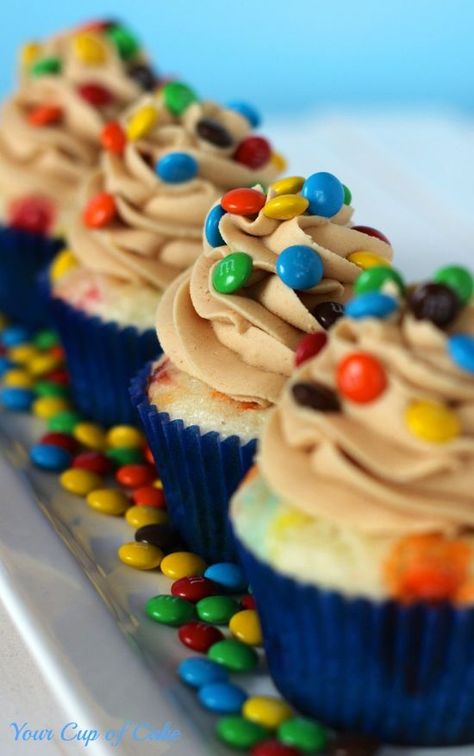 Peanut Butter M&M Cupcakes. Oh! Oh! Why have I never found these before?!!! Mm Cupcakes, M M Cupcakes, Cupcakes With Peanut Butter Frosting, Candyland Theme, Purple Cake, Baking 101, Small Cakes, Peanut Butter Frosting, Butter Frosting