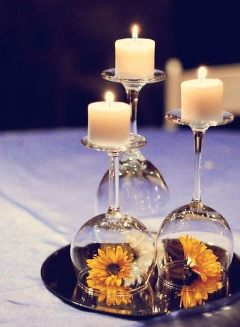 blog centerpiece wine glass 12 Wedding Centerpiece Ideas from Pinterest Couples Table Wedding Decoration, Rectangle Table Centerpieces Wedding, Hood Wedding, Wedding Miscellaneous, Wedding Glamour, Wedding Rental, Tafel Decor, Wine Dinner, Arkansas Wedding