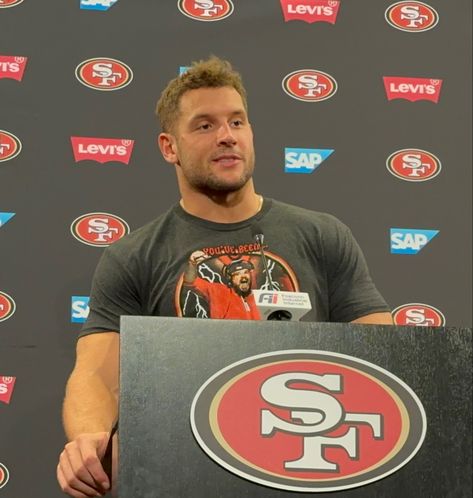 Nick Bosa Boyfriend Material, 49ers Aesthetic, Nick Bosa Girlfriend, 49ers Nick Bosa, San Francisco 49ers Aesthetic, 49ers Meme, Nick Bosa, Cute Football Players, Football Pants