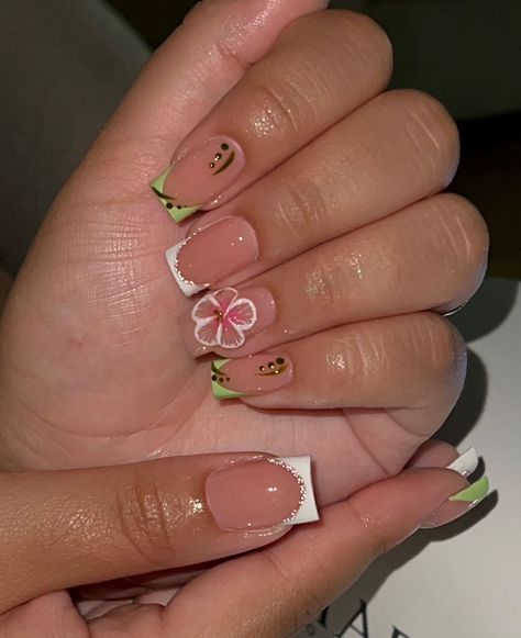 Light Green French Tip Nails Square, Nails With Thumb, Tropical Nail Designs Short, Floral Acrylic Nail Designs, Green Simple Nails, Cute Gel X Nails, Real Gel Nails, Plant Nails, Acrylic Nails Nude