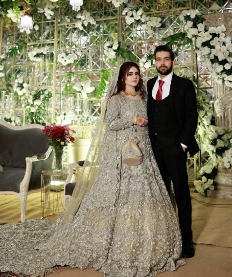 Walima Couple Dressing, Walima Outfit, Marriage Reception Dress, Walima Dresses Pakistani Brides, Nikah Outfit, Pakistani Bridal Dress, Indian Wedding Gowns, Walima Dress, Wedding Dresses Princess Ballgown