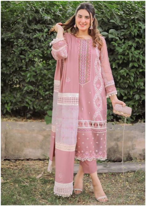 Shocking Pink Dress Pakistani, Capri Styles, Aaniat Khalid, Pakistani Kurtis, Stitching Styles, Suit With Dupatta, Pakistan Dress, Lace Suit, Trendy Outfits Indian