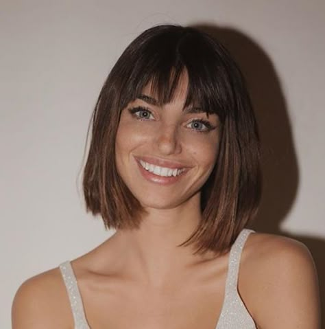 Mid Bob With Fringe, Brown Bob Haircut With Bangs, Italian Bob Haircut With Bangs, French Bob With Bangs Round Faces, Long French Bob, Brunette Bob With Bangs, French Bobs, Long Bob With Fringe, Short Hair Fringe