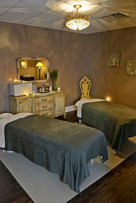 The Couples Massage room in the spa at Plum Salon and Spa in Lancaster, Pa Couples Room, Spa Room Ideas, Massage Room Design, Spa Massage Room, Therapy Rooms, Massage Room Decor, Massage Therapy Rooms, Esthetics Room, Spa Room Decor