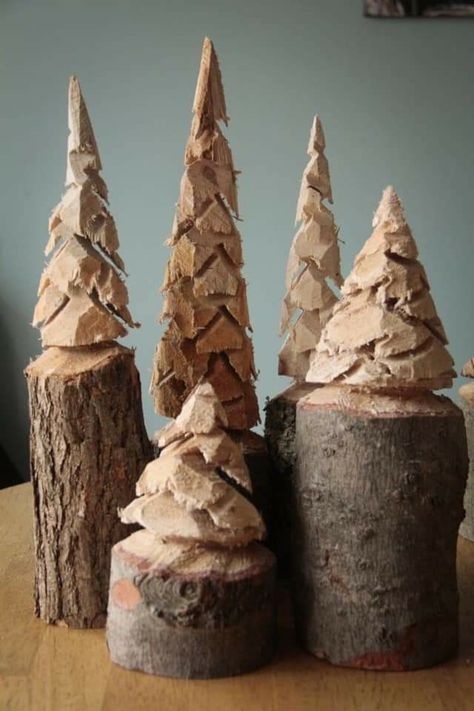 Wood Carving Projects, Tre Kunst, Dremel Crafts, Whittling Projects, Carving Projects, Simple Wood Carving, Wood Carving For Beginners, Wood Carving Tools Knives, Dremel Projects