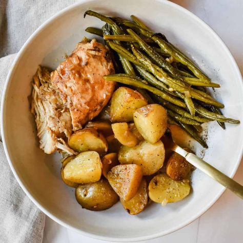 5 Ingredient Crockpot Chicken Crockpot Chicken Potatoes, Chicken Potatoes And Green Beans, Middle Eastern Lentil Soup, Crockpot Favorites, Zesty Quinoa Salad, Spinach Burgers, Potatoes And Green Beans, Easy Healthy Meals, Yummy Bites