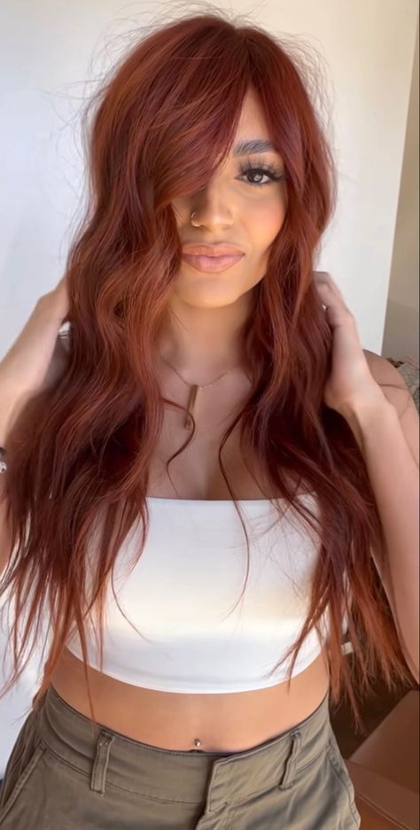 Fall Inspired Hair Color 2023, Copper Hair With Red Lowlights, Money Piece With Copper Hair, Burgundy Hair With Copper Money Piece, 7rc Hair Color, Penny Copper Hair Color, Auburn Underneath Hair, Copper Hair With Black Roots, Copper With Money Piece Hair