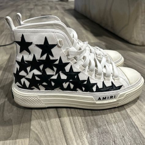 Good Condition ( Just Needs To Be Wiped Off ) Amiri Shoes, Upcycling Clothing, Converse Sneakers, Black Star, Upcycle Clothes, Black Shoes, Limited Time, Men's Shoes, Converse