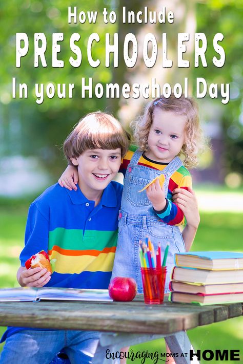 How To Include Your Preschoolers in Your Homeschool Day Homeschool Daily Schedule, Homeschool Preschool Schedule, Prek Homeschool, Schedule Your Day, Preschool Homeschooling, Best Homeschool Curriculum, Preschool Schedule, Homeschool Preschool Activities, Free Preschool Printables