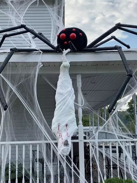 Body Halloween Decor, Diy Halloween Hanging Corpse, Spider Victim Halloween, Diy Body Wrapped In Spider Web, Halloween Special Effects Decorations, Halloween Decorations Outdoor 2023, Outside House Halloween Decor, Scary Spider Halloween Decorations, Outside Halloween Spider Decorations