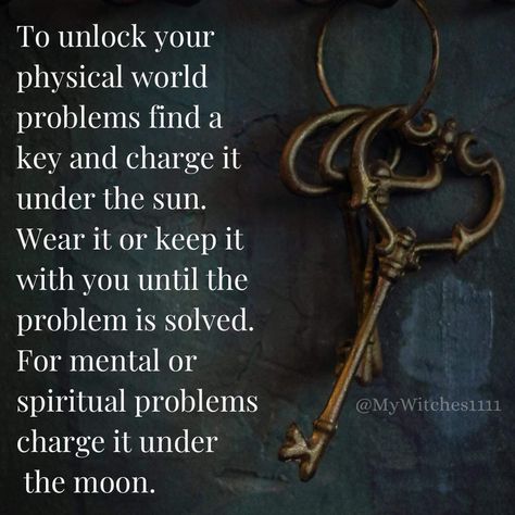 Keys In Witchcraft, Key Witchcraft, Witchcraft Talisman, Dream Magick, Dark Witchcraft, Witch Powers, Easy Love Spells, Tarot Magic, Witch Spirituality