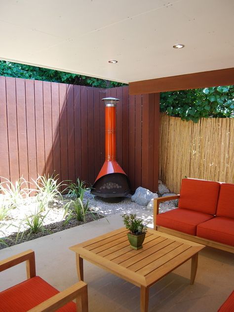 Midcentury Modern Fireplace, Midcentury Patio, Malm Fireplace, Mid Century Modern Patio, Mid Century Outdoor, Stone Fireplace Designs, Modern Outdoor Fireplace, Modern Patio Design, Outdoor Fireplace Designs