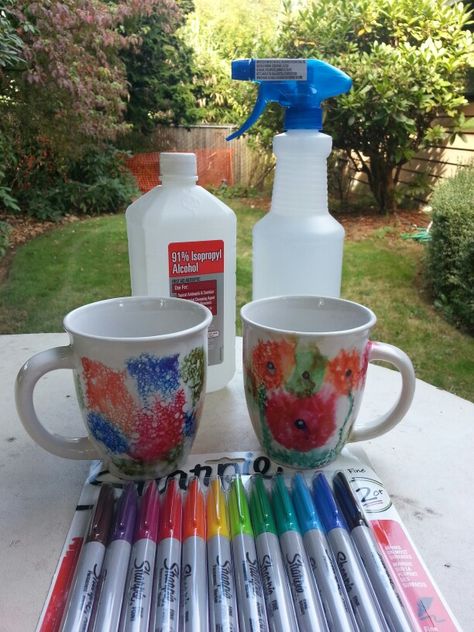 1) Draw on a Dollar Tree mug with Sharpies. 2) Spritz with Rubbing alcohol to create watercolor effect. 3) Bake at 350° for 30 minutes! (Note: Not dishwasher safe.) Diy Plates, Chapstick Gift, Card Ideas Handmade, Mothers Day Gift Ideas, Themed Gift Baskets, Diy Flower Pots, Mothers Day Crafts For Kids, Ideas Handmade, Mother's Day Diy